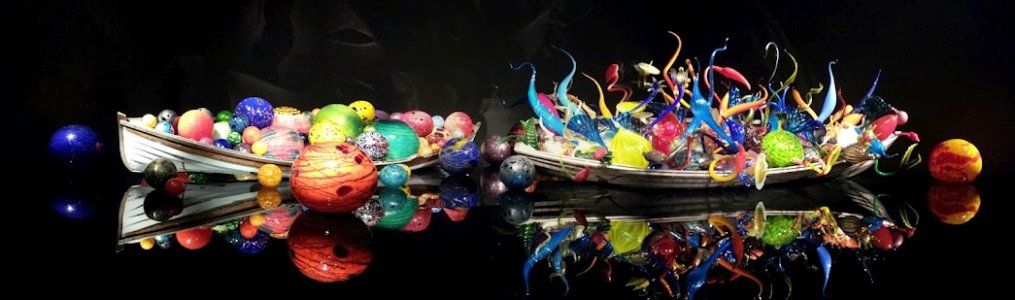 Pano-Chihuly.jpg