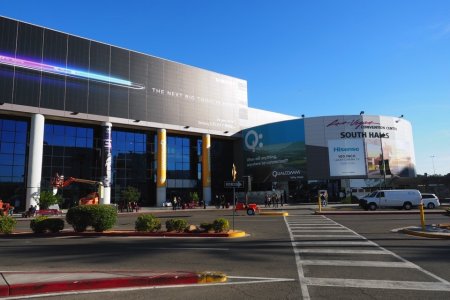 Lead_fullbleed_ces2015_01.jpg
