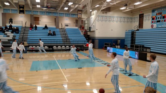 IMG_20150213_layup4_blurry.jpg IMG_20150213_layup4_blurry.jpg