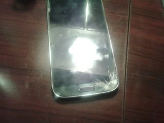 cracked screen.jpg