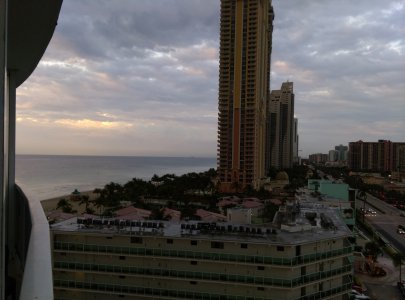 HTC No HDR.jpg