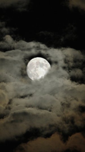 Super_Moon-wallpaper-10587535.jpg