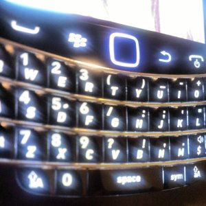 BlackBerry Bold 9900 Keyboard.jpg