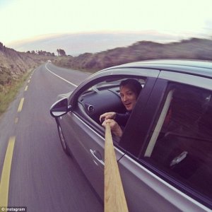 1411621494807_wps_41_Selfie_on_a_stick_People_.jpg