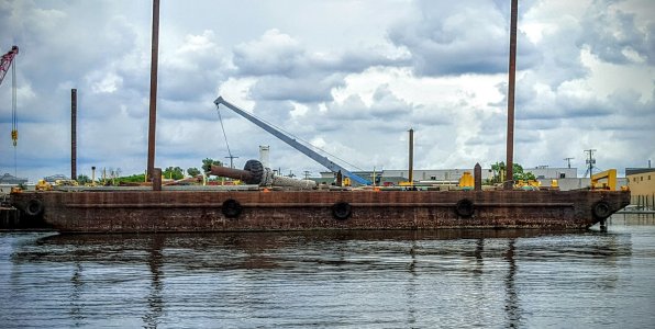 Barge.jpg