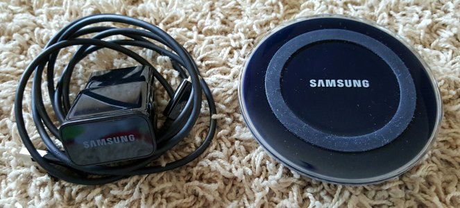 Samsung wireless charger.jpg Samsung wireless charger.jpg