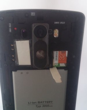LG G3 solving boot loop with battery strip.jpg