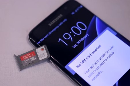Samsung-Galaxy-S7-Edge-microsd-card-slot.jpg
