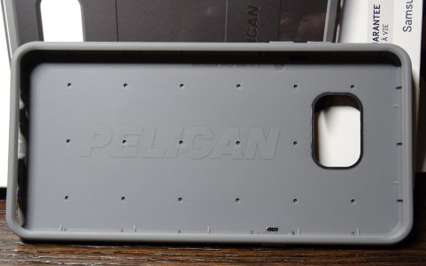 pel04.jpg