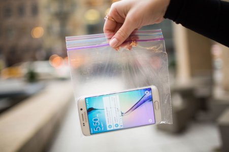 Phone-in-plastic-bag.jpg