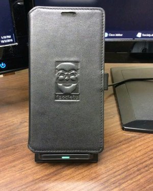 closed on charger.jpg