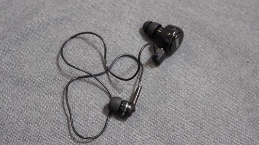 Mini Pro Earbuds 5.jpg