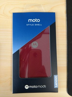 Red Style Shell in package.jpg