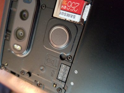 V20_battery.jpg