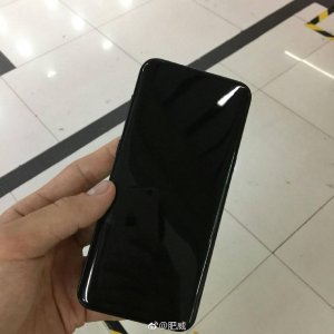 Galaxy-S8-real-life-leak-32.jpg
