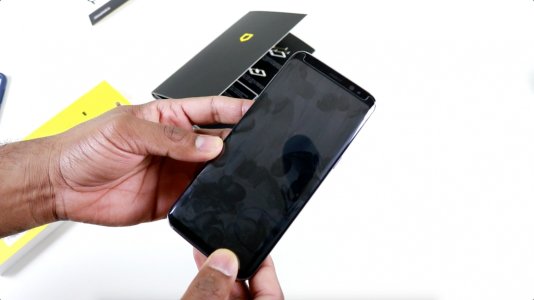 screen-protector-fingerprint.jpg screen-protector-fingerprint.jpg