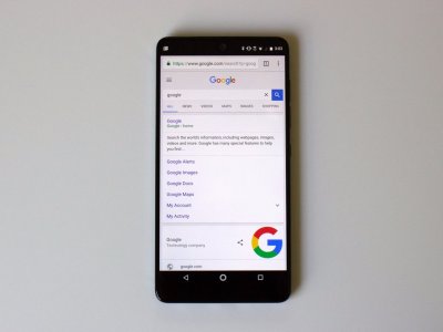 essential-phone.jpg