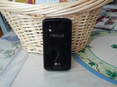 nexus 4.jpg