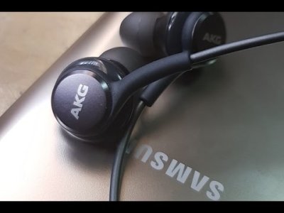 akg earphone.jpg