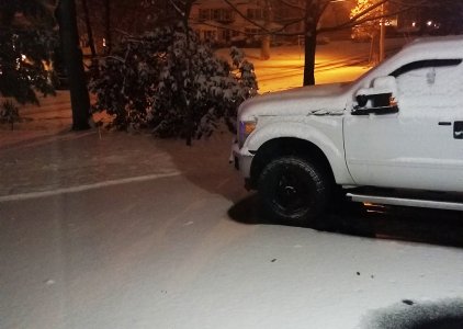 Its_snowin.jpg