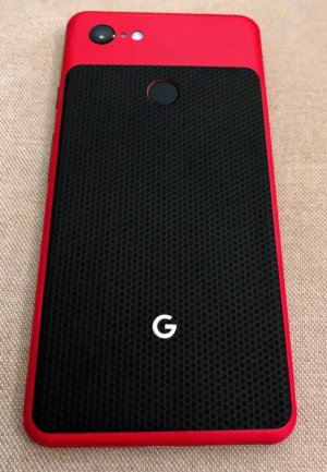 Pixel3XL_DbrandSkin.jpg