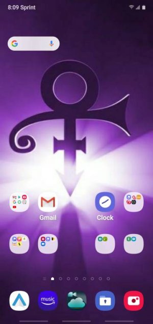 Screenshot_20190823-080918_One UI Home.jpg