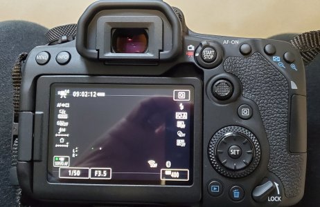 512GB MicroSD Card 90D Camera.jpg