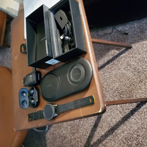 watch, charger duo, buds, box.jpg