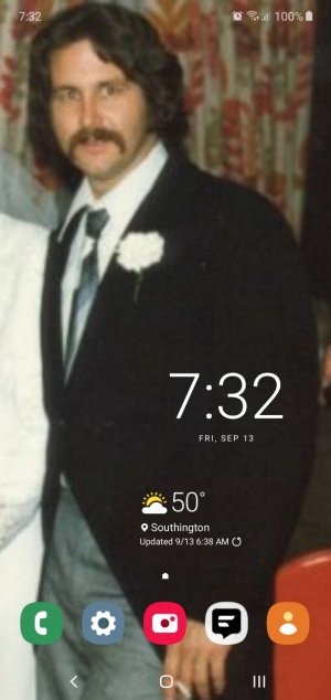 Screenshot_20190913-073214_One UI Home.jpg