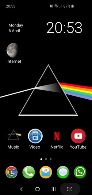 Screenshot_20200406-205335_One UI Home.jpg