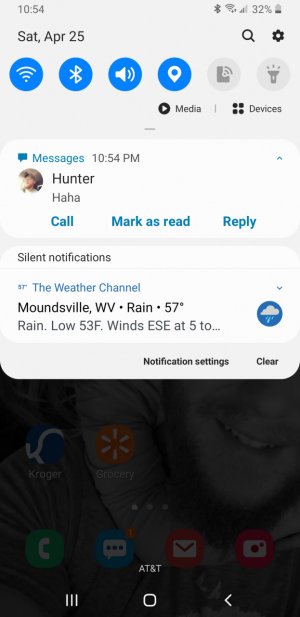 Screenshot_20200425-225445_One UI Home.jpg