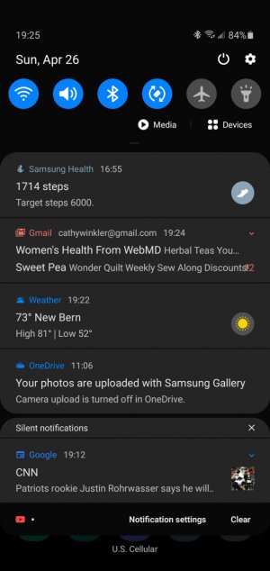 Screenshot_20200426-192541_One UI Home.jpg