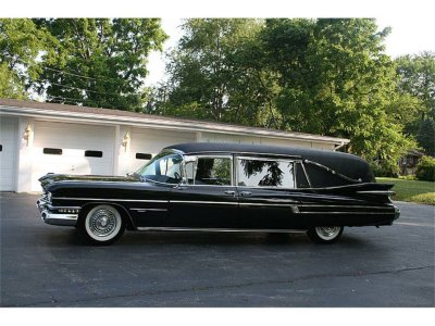 8019038-1959-cadillac-s-s-landau-victoria-3-way-hearse-std.jpeg