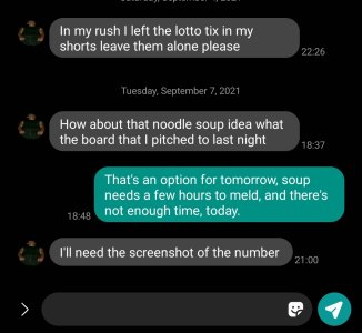 Screenshot_20210907-220224_Messages.jpg