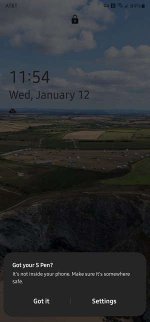 Screenshot_20220112-235458_One UI Home.jpg