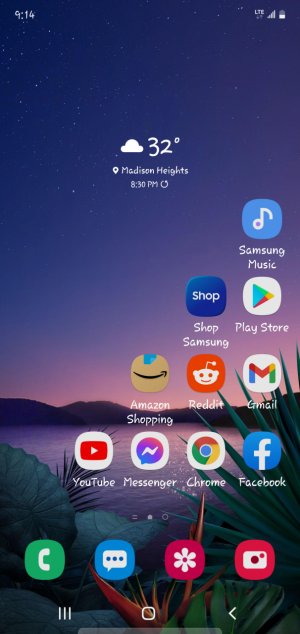 Screenshot_20220326-211430_One UI Home.jpg