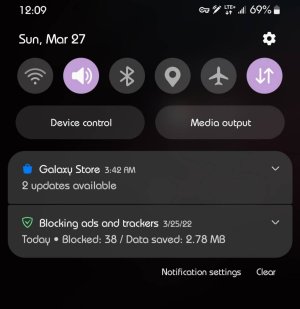 Screenshot_20220327-120939_One%20UI%20Home.jpg