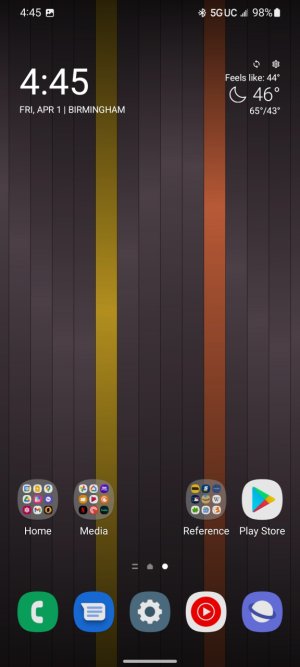 Screenshot_20220401-044527_One UI Home.jpg
