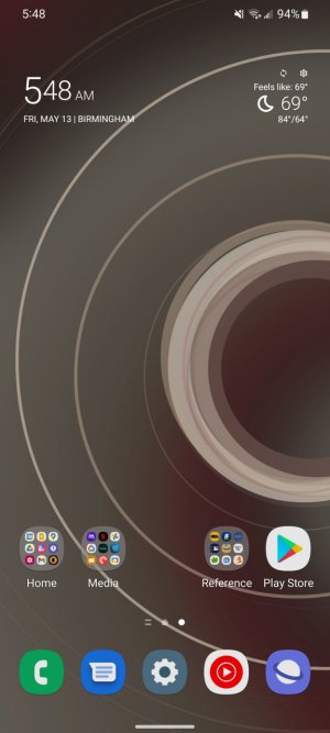 Screenshot_20220513-054805_One UI Home.jpg