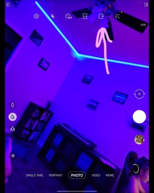Screenshot_20211127-231232_Camera.jpg
