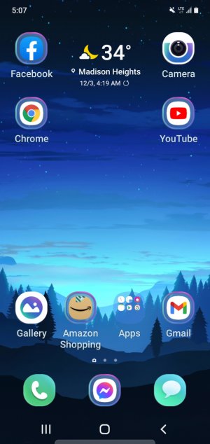 Screenshot_20211203-050759_One UI Home.jpg