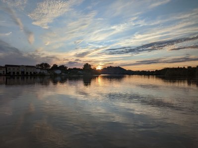 PXL_20220530_192130187 -- Sunset on the Dordogne River at Libourne, France.jpg