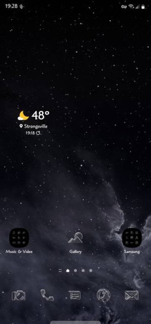 Screenshot_20221202_192813_One UI Home.jpg