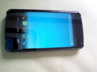 Nexus_4[1].jpg