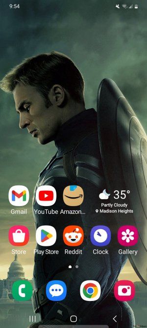 Screenshot_20240206_215410_One UI Home.jpg
