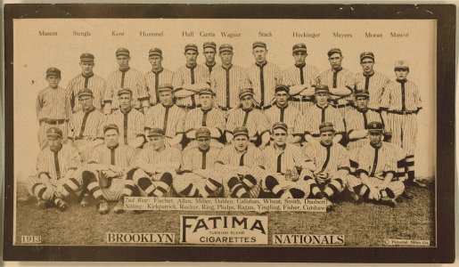Brooklyn_Dodgers_Team_Photograph,_1913.jpg