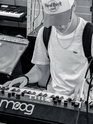 PXL_20250716_173817615.RAW-01.MP.COVER%20(1).jpg