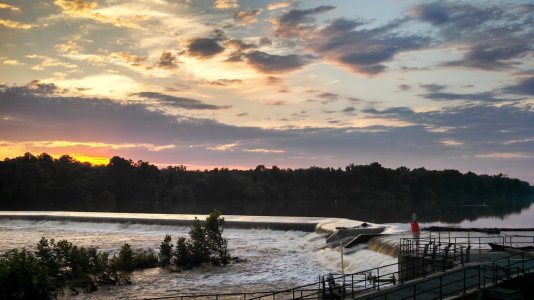 Columbia_Canal.jpg