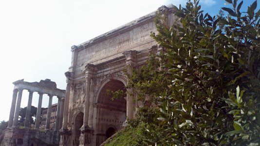 Arch.jpg