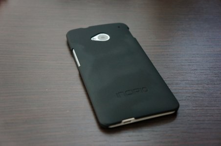 HTC One Incipio Feather 09.jpg